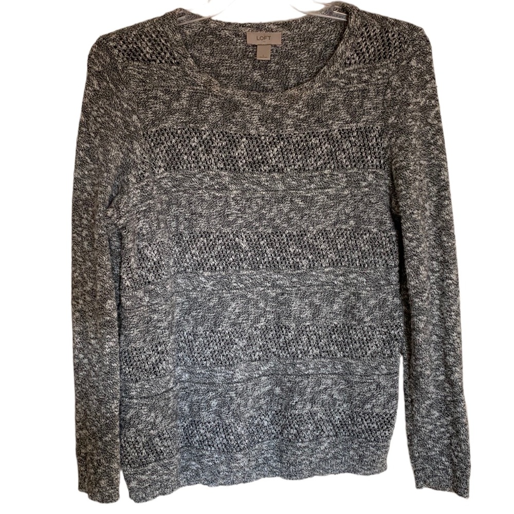 Ann Taylor Loft 🔥$10 tweed” print sweater, 100% cotton, gray tones